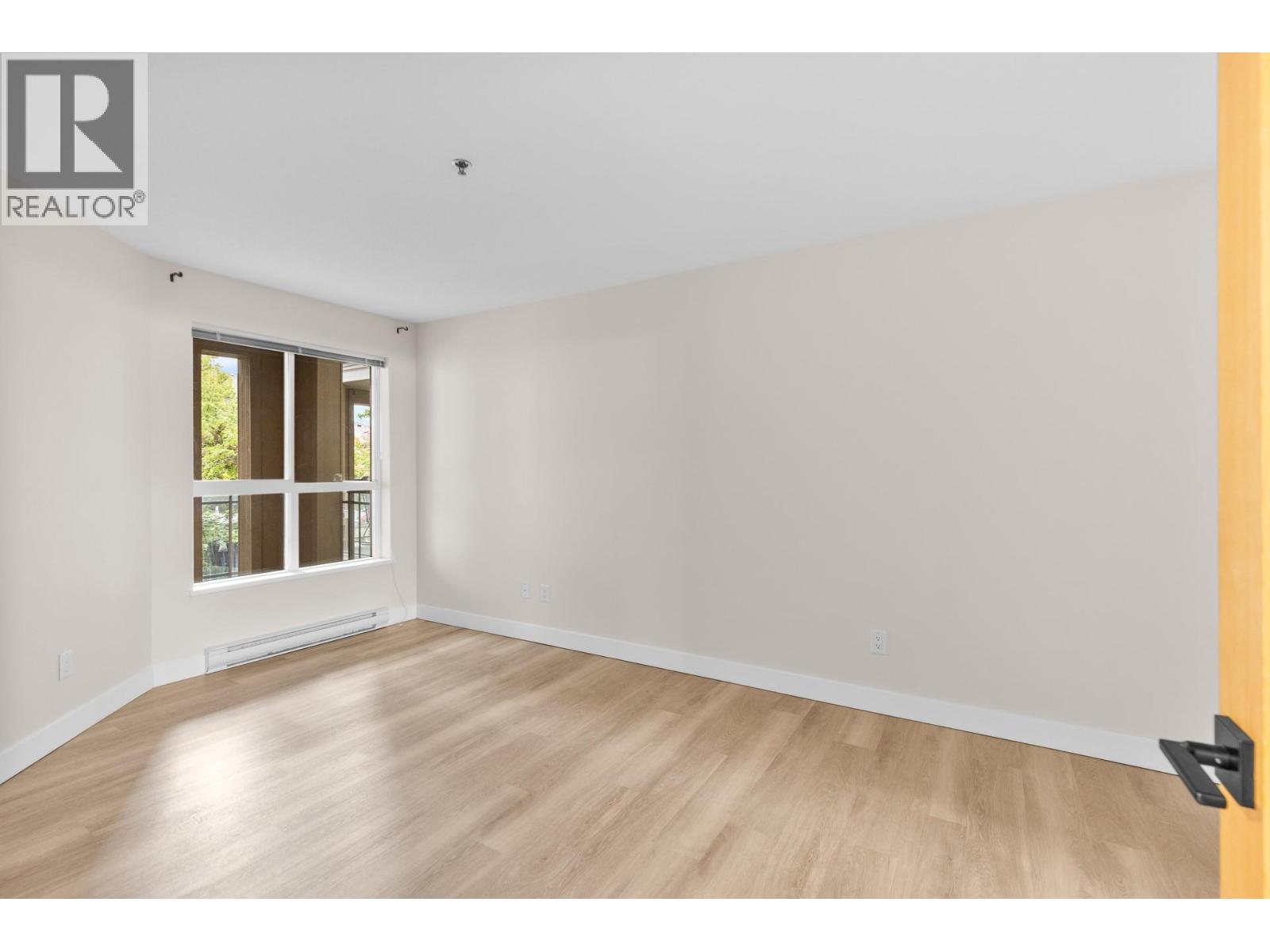 1083 Sunset Drive Unit# 211 Property Photo 17