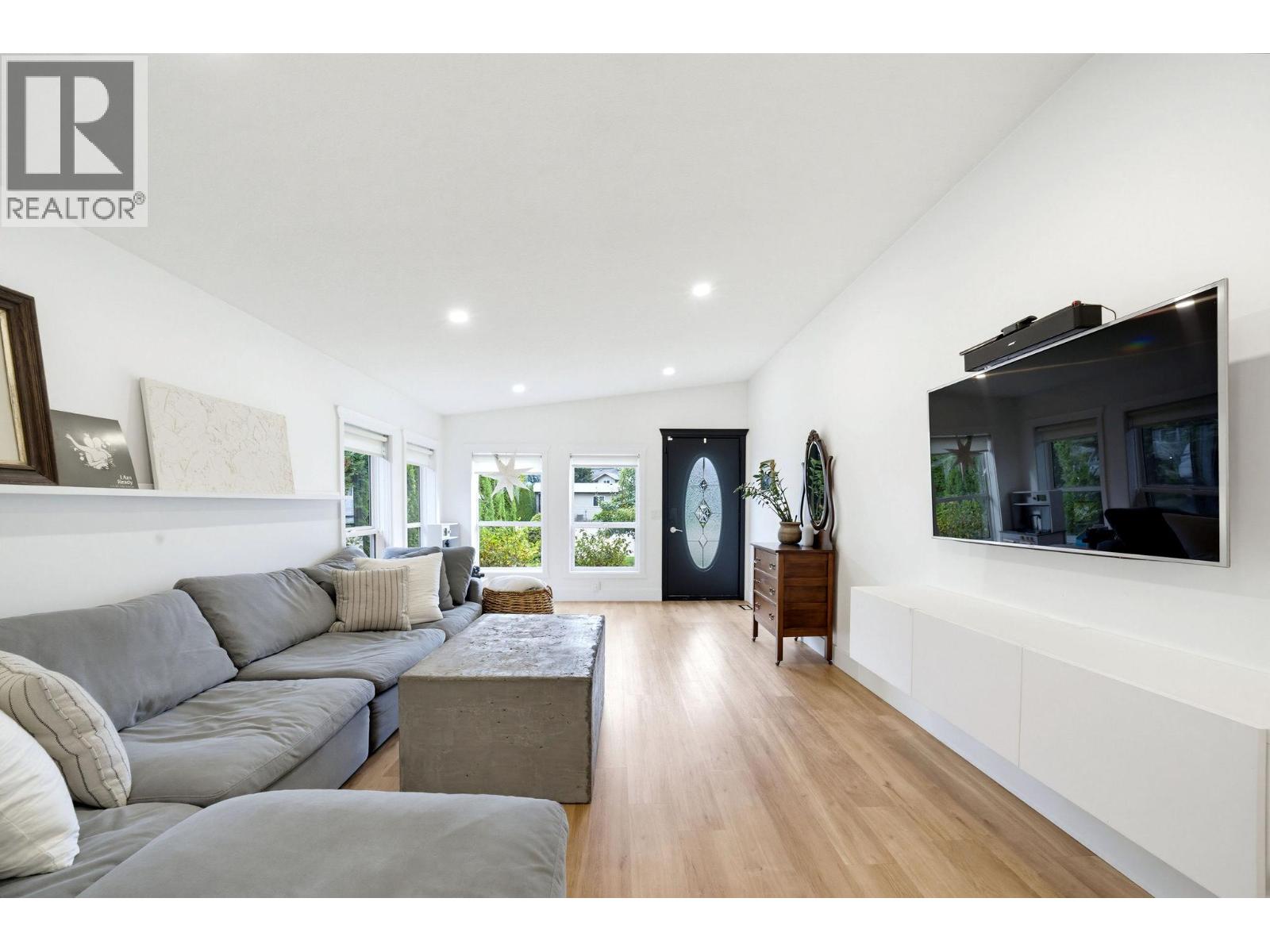 7241 46 Street Ne Property Photo 15