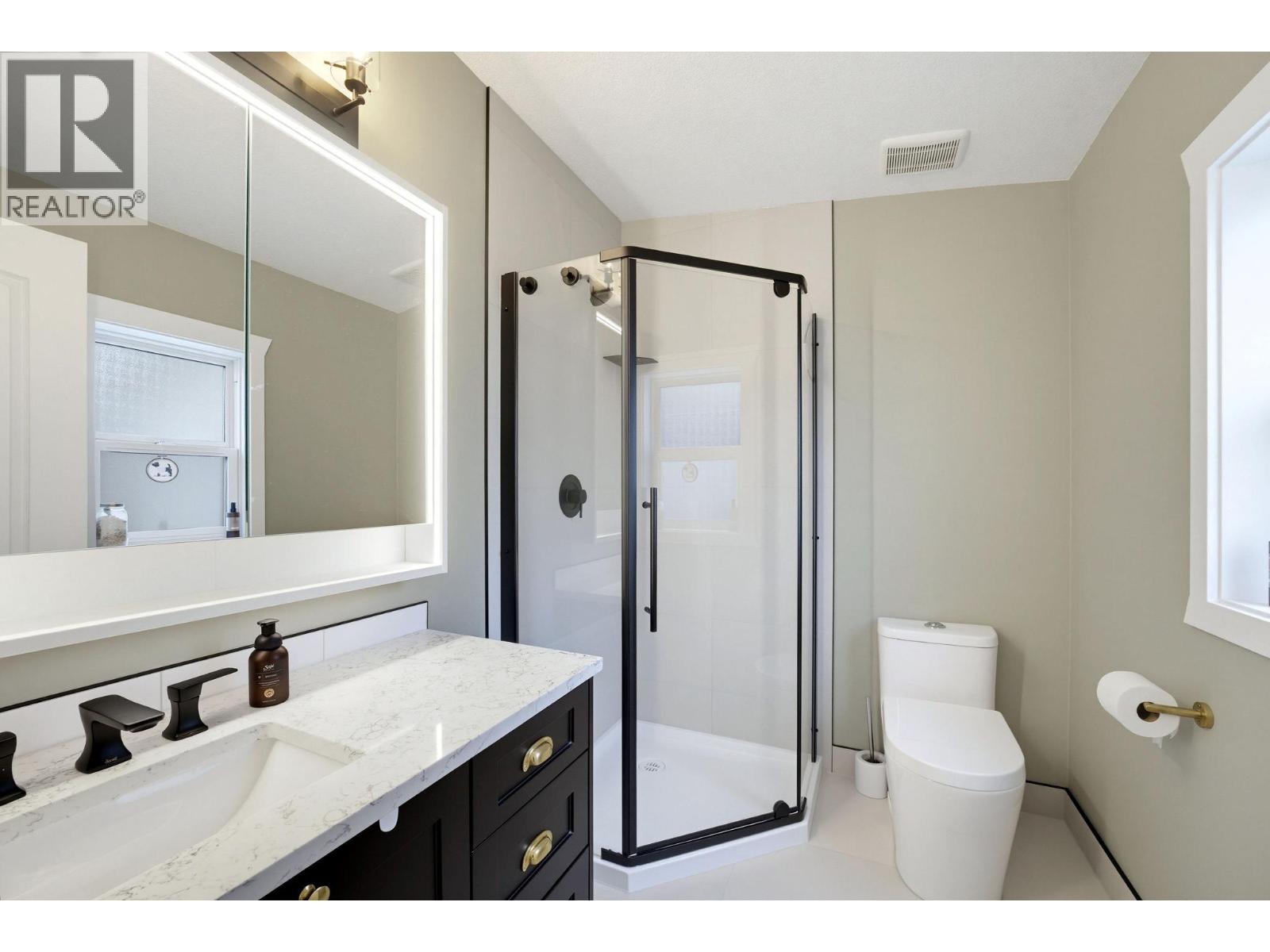 7241 46 Street Ne Property Photo 21