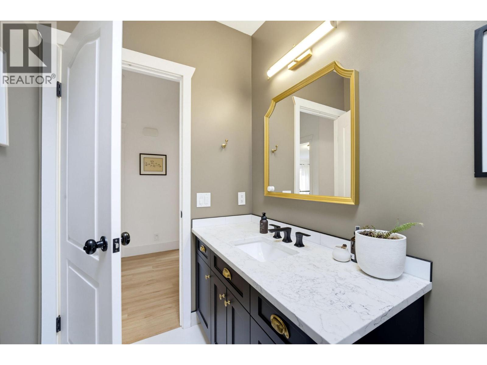 7241 46 Street Ne Property Photo 30