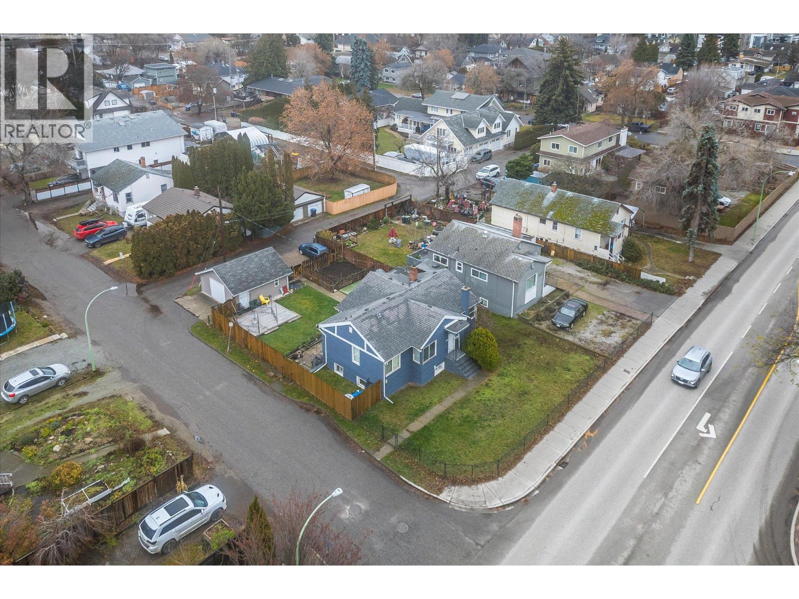 2415 Pandosy Street Property Photo 15