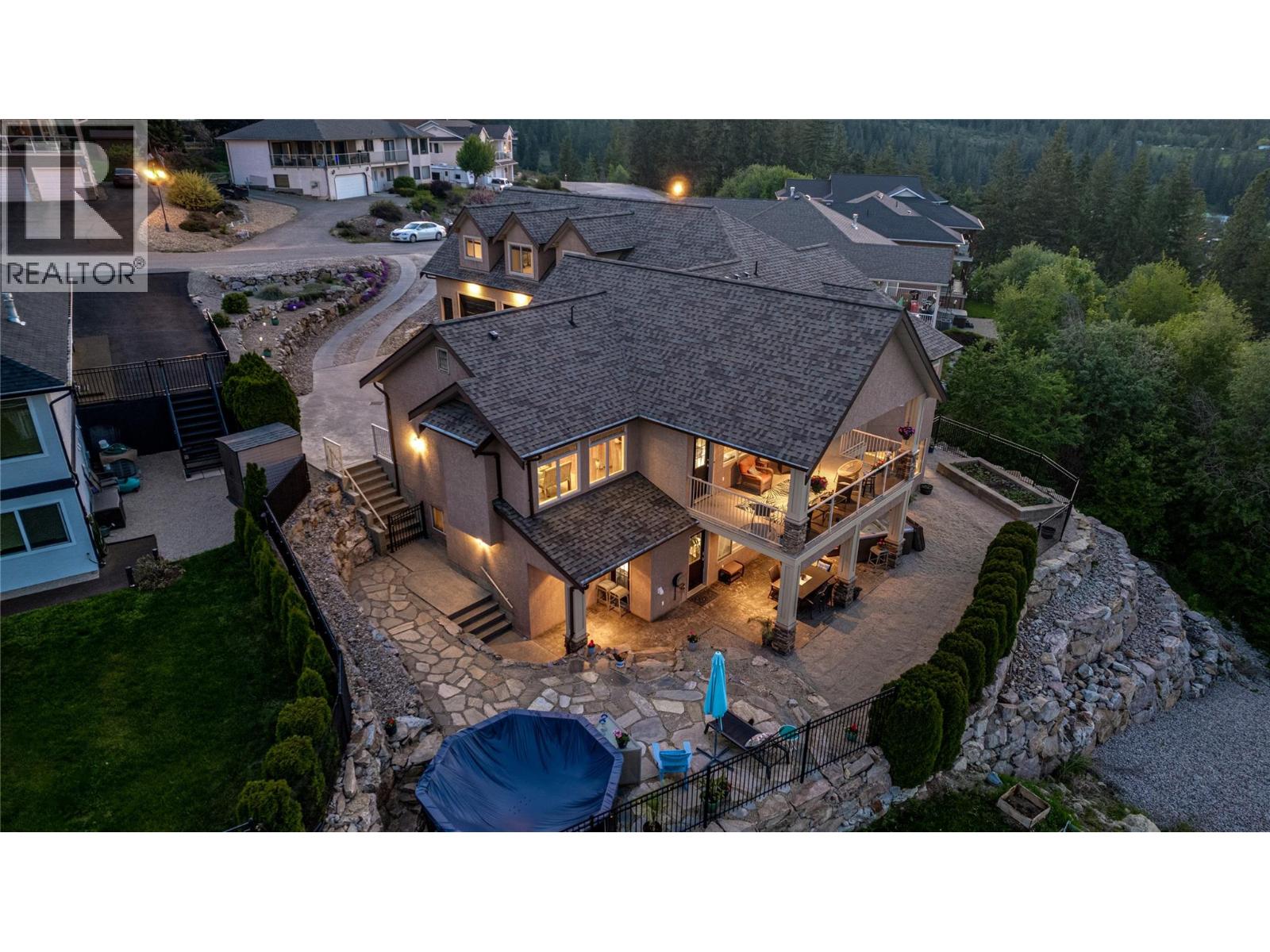 108 Red Rock Crescent Property Photo 4