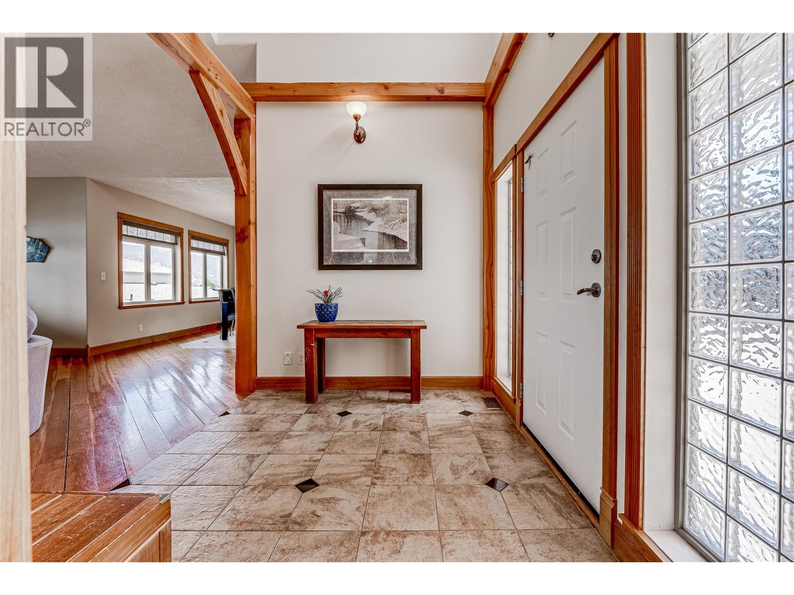 108 Red Rock Crescent Property Photo 8