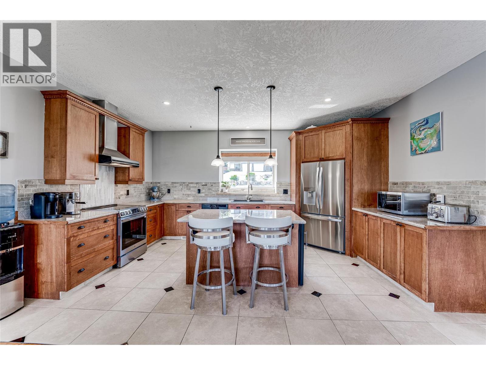 108 Red Rock Crescent Property Photo 15