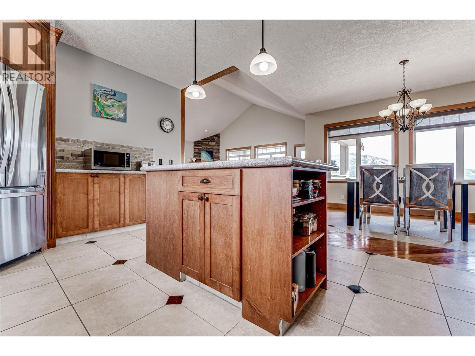 108 Red Rock Crescent Property Photo 17