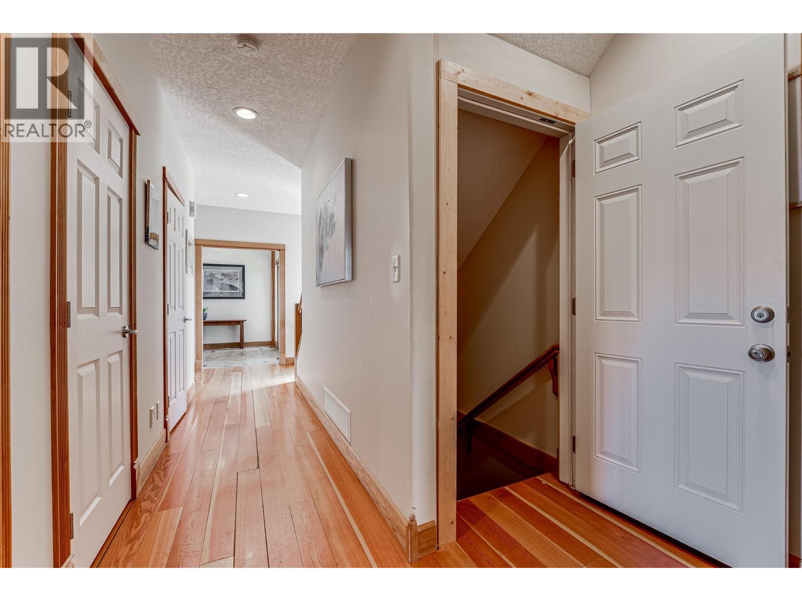 108 Red Rock Crescent Property Photo 22