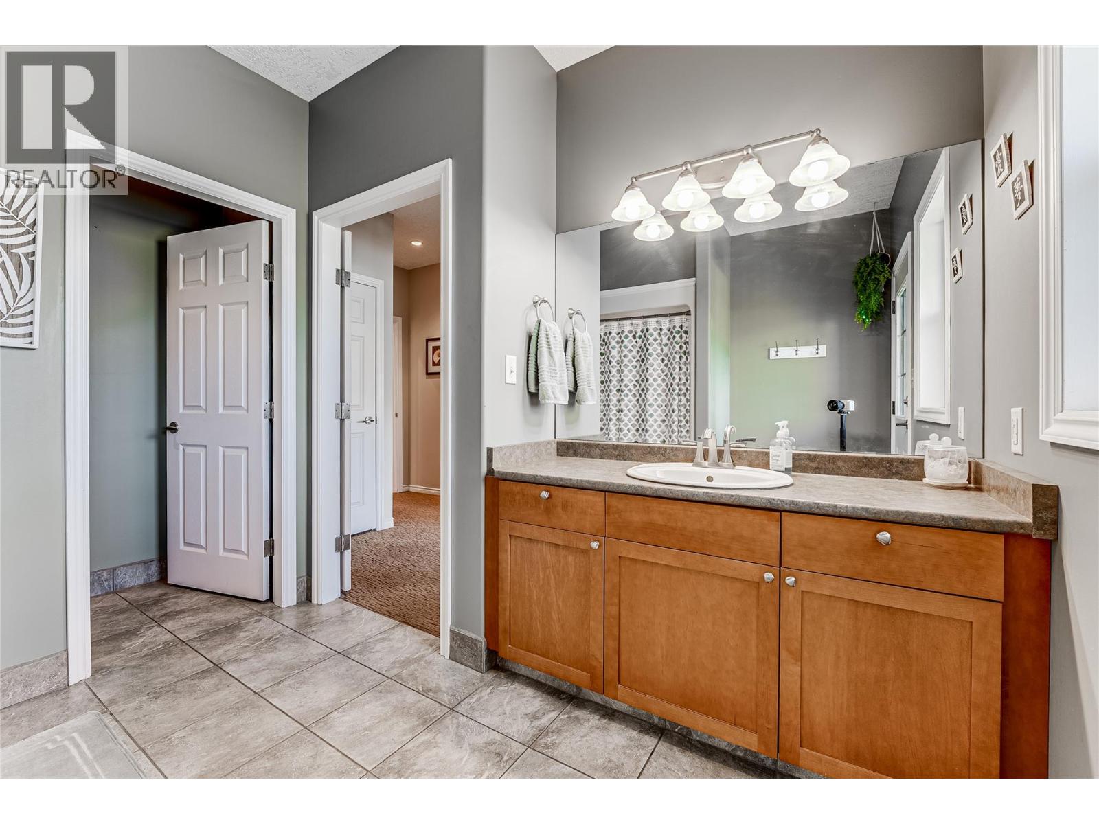 108 Red Rock Crescent Property Photo 29