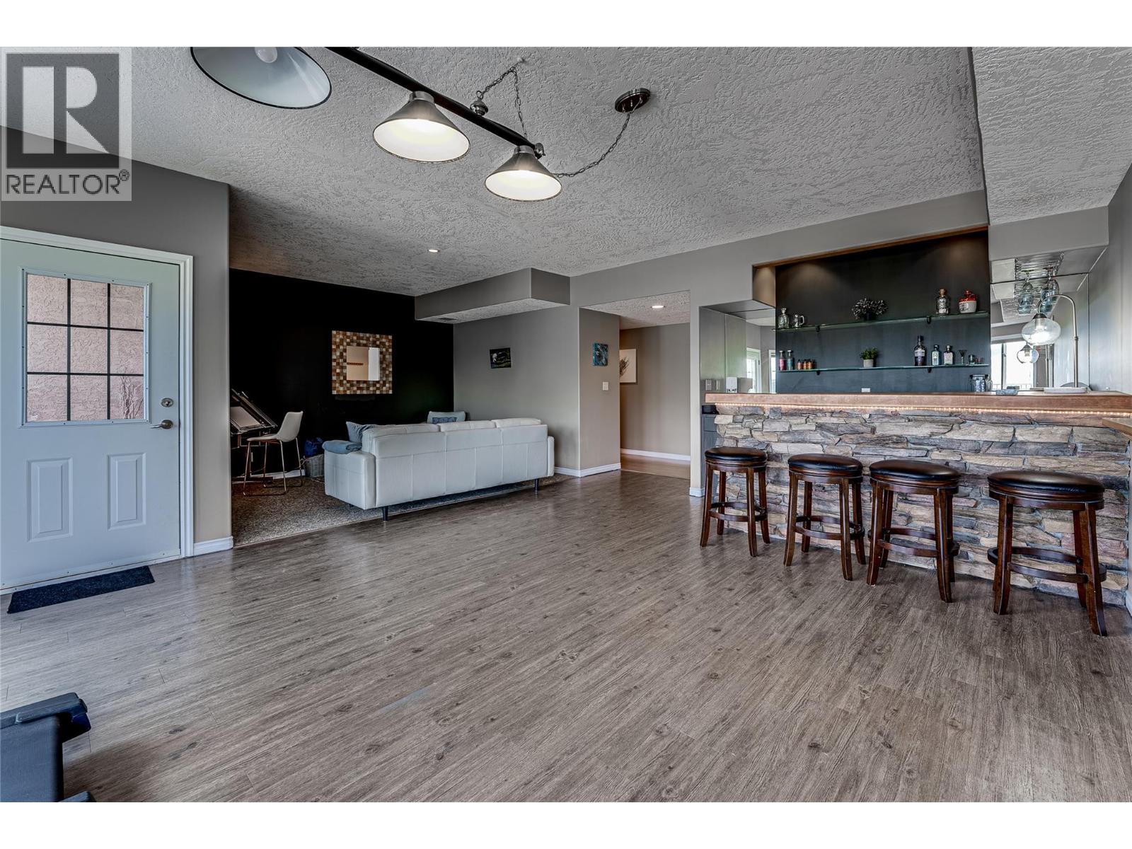 108 Red Rock Crescent Property Photo 45