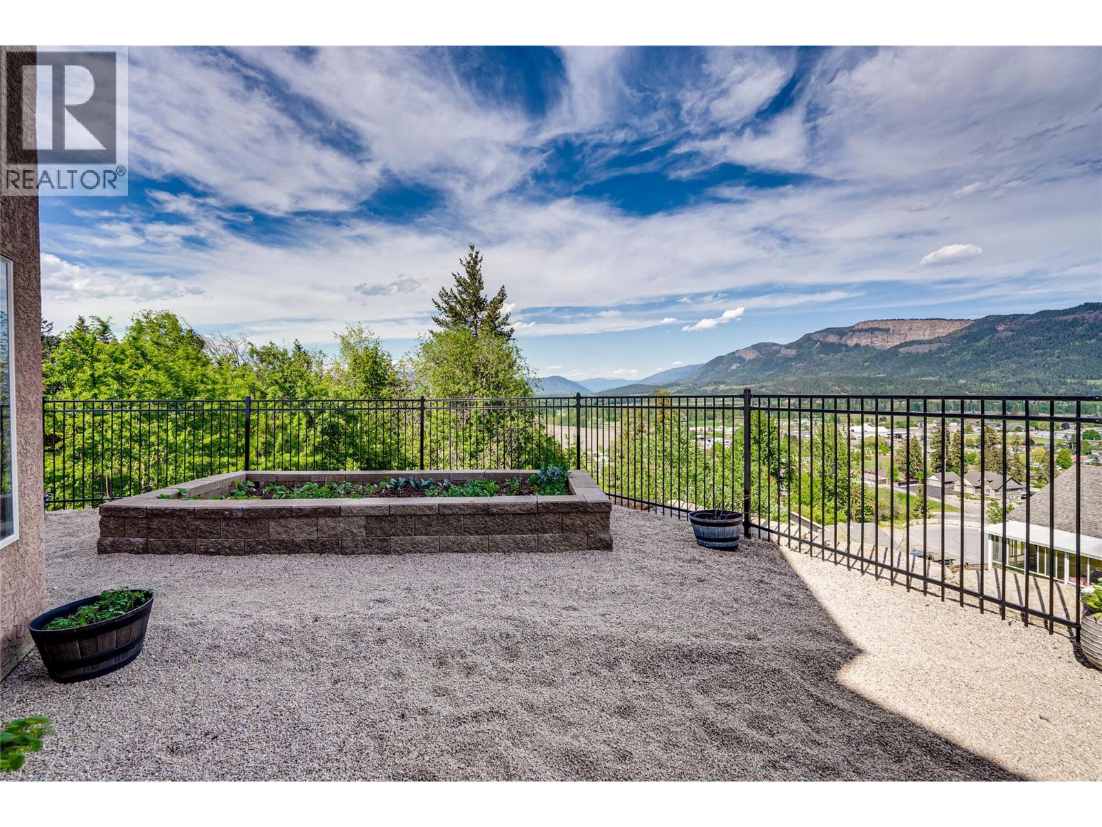 108 Red Rock Crescent Property Photo 56