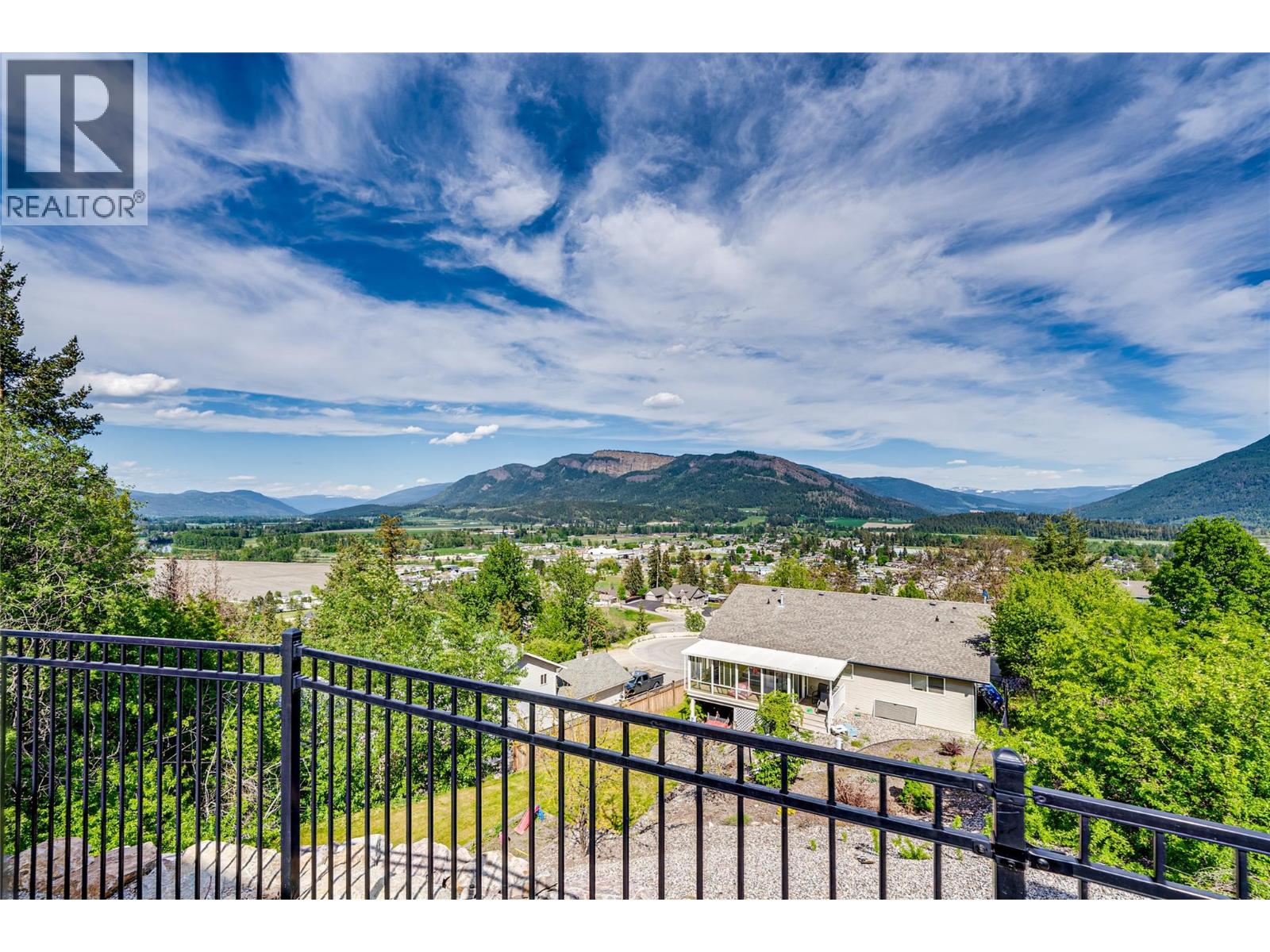 108 Red Rock Crescent Property Photo 58