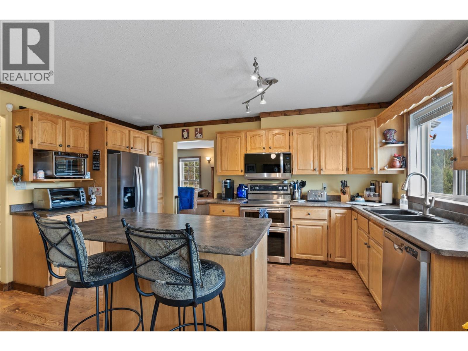 5809 Beech Road Property Photo 7