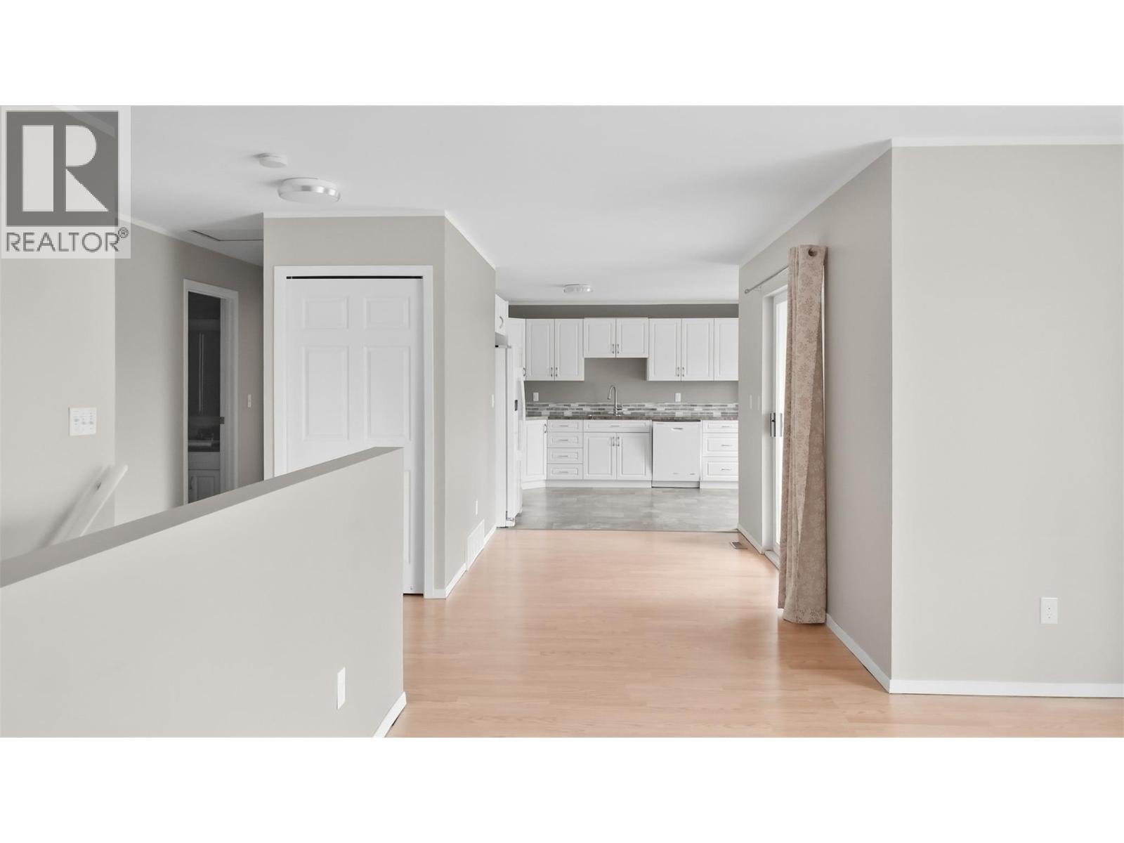 455 Campbell Avenue Property Photo 8