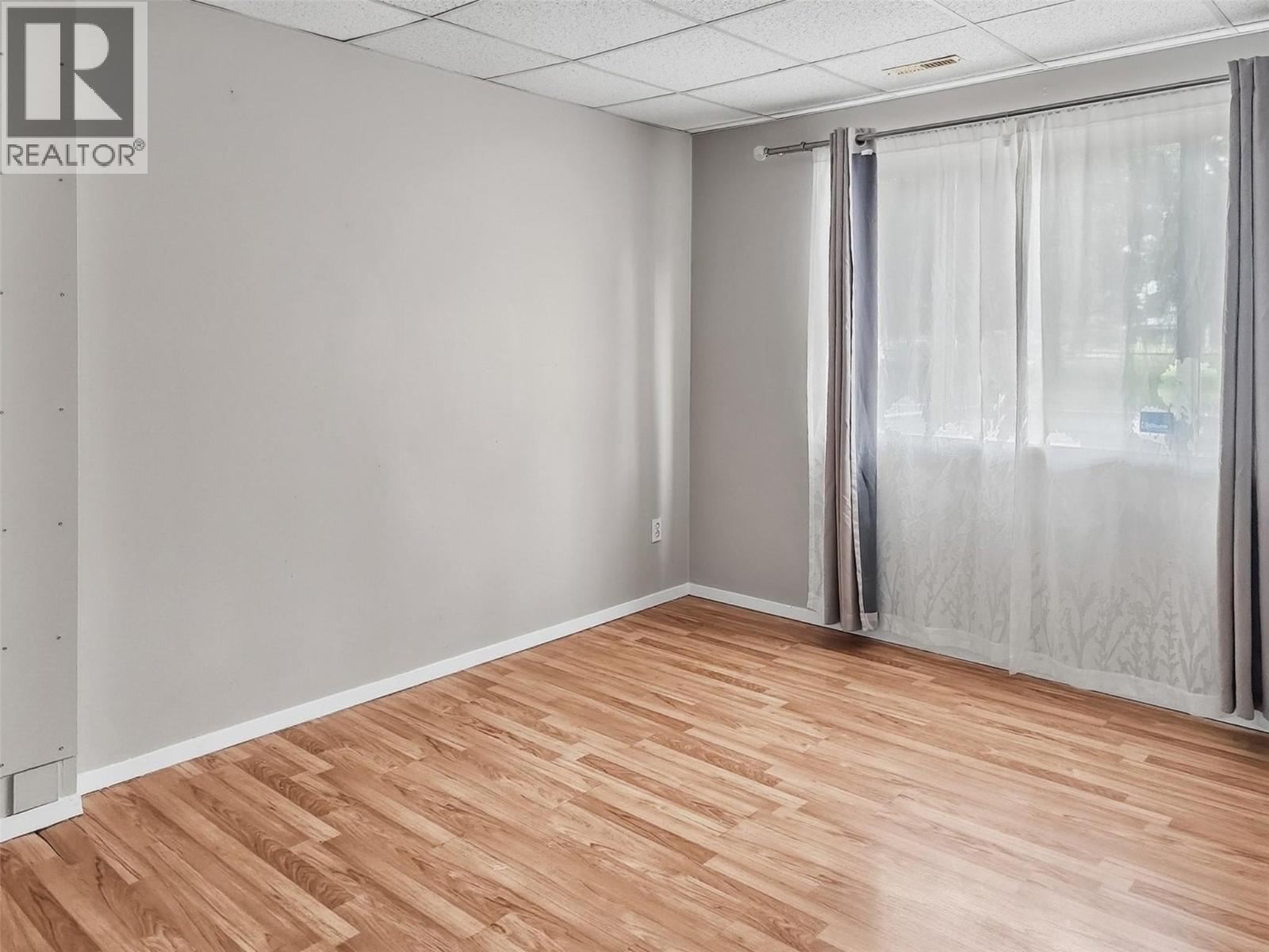 455 Campbell Avenue Property Photo 19