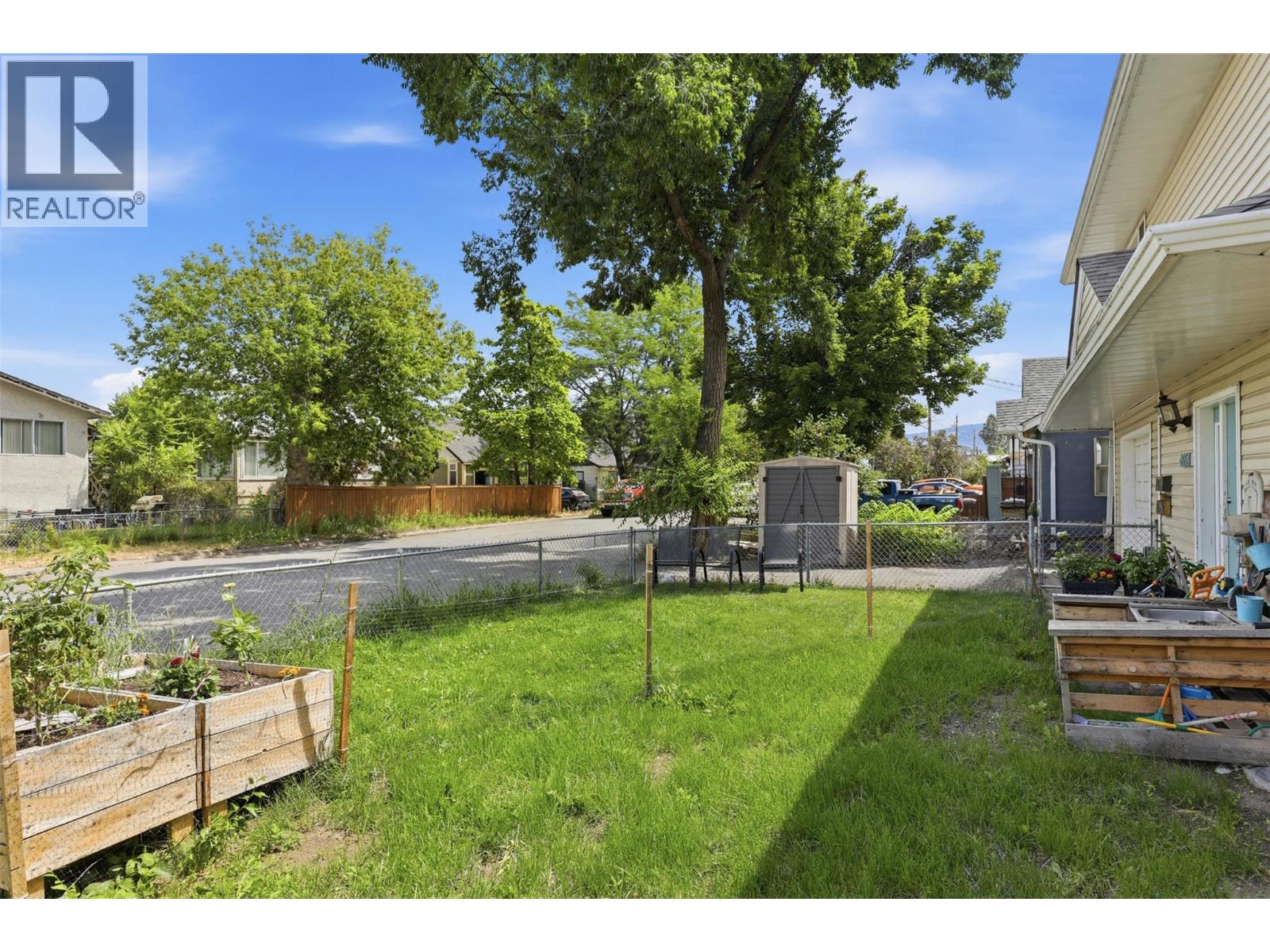 455 Campbell Avenue Property Photo 27