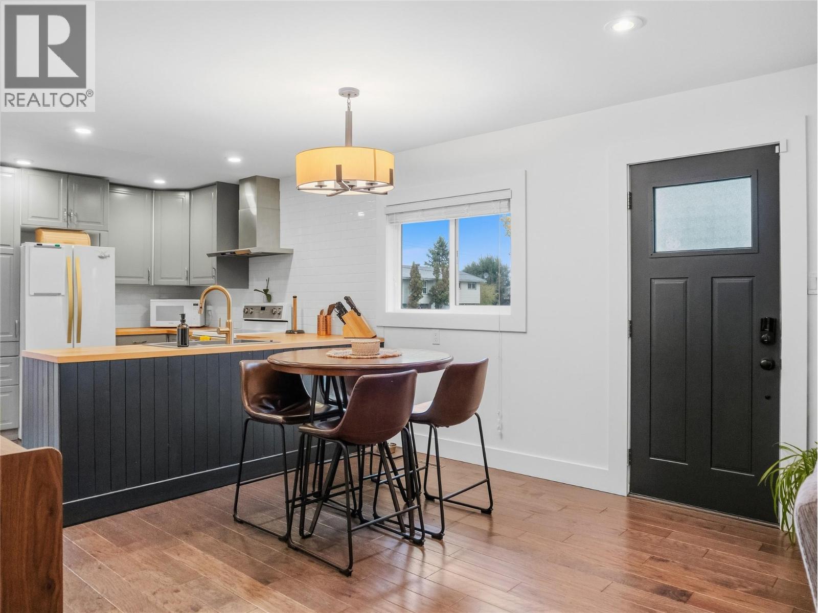 1537 115 Avenue Property Photo 10