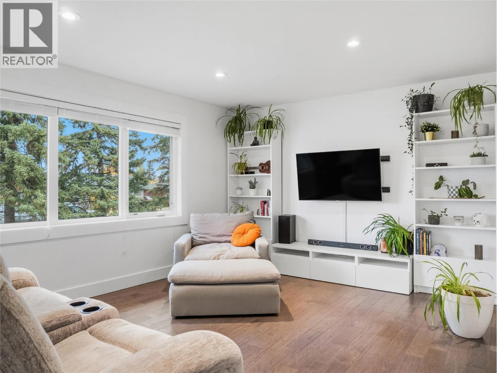 1537 115 Avenue Property Photo 12
