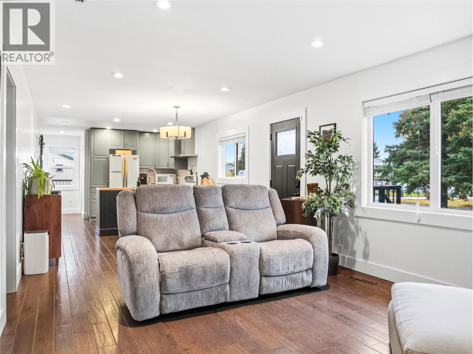 1537 115 Avenue Property Photo 13
