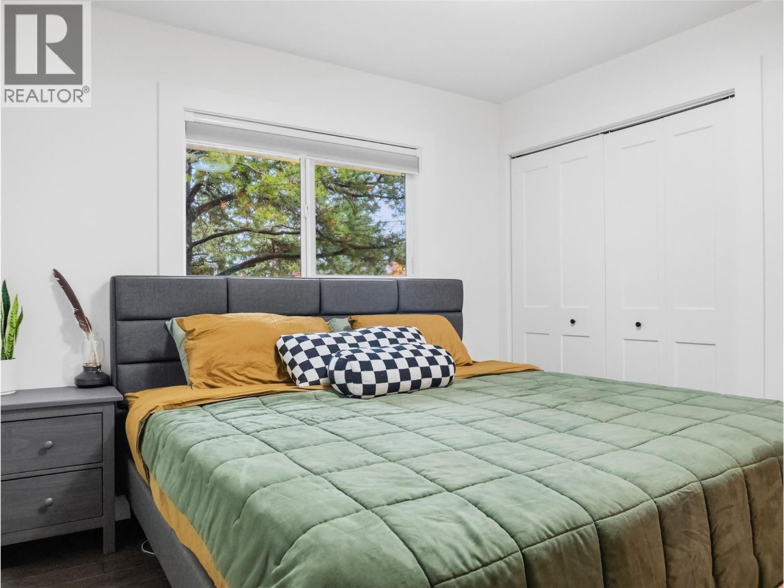 1537 115 Avenue Property Photo 16