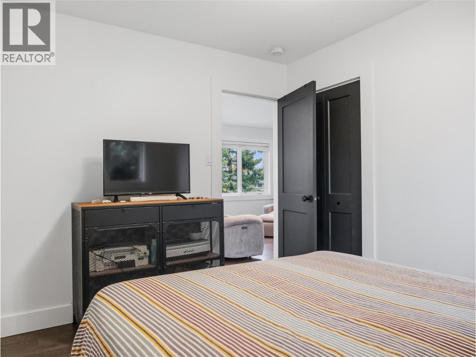 1537 115 Avenue Property Photo 19