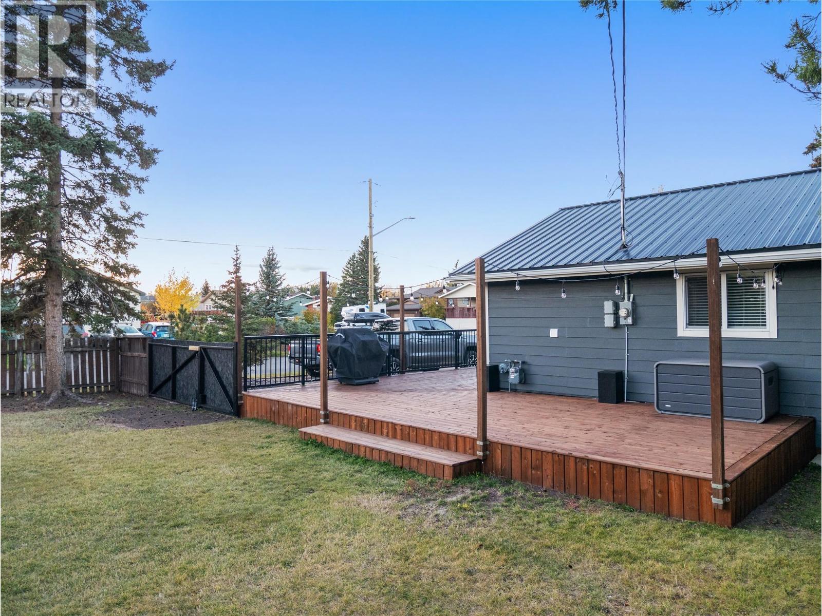 1537 115 Avenue Property Photo 31