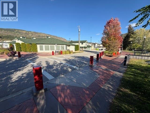 1717 Columbia Avenue Property Photo 3