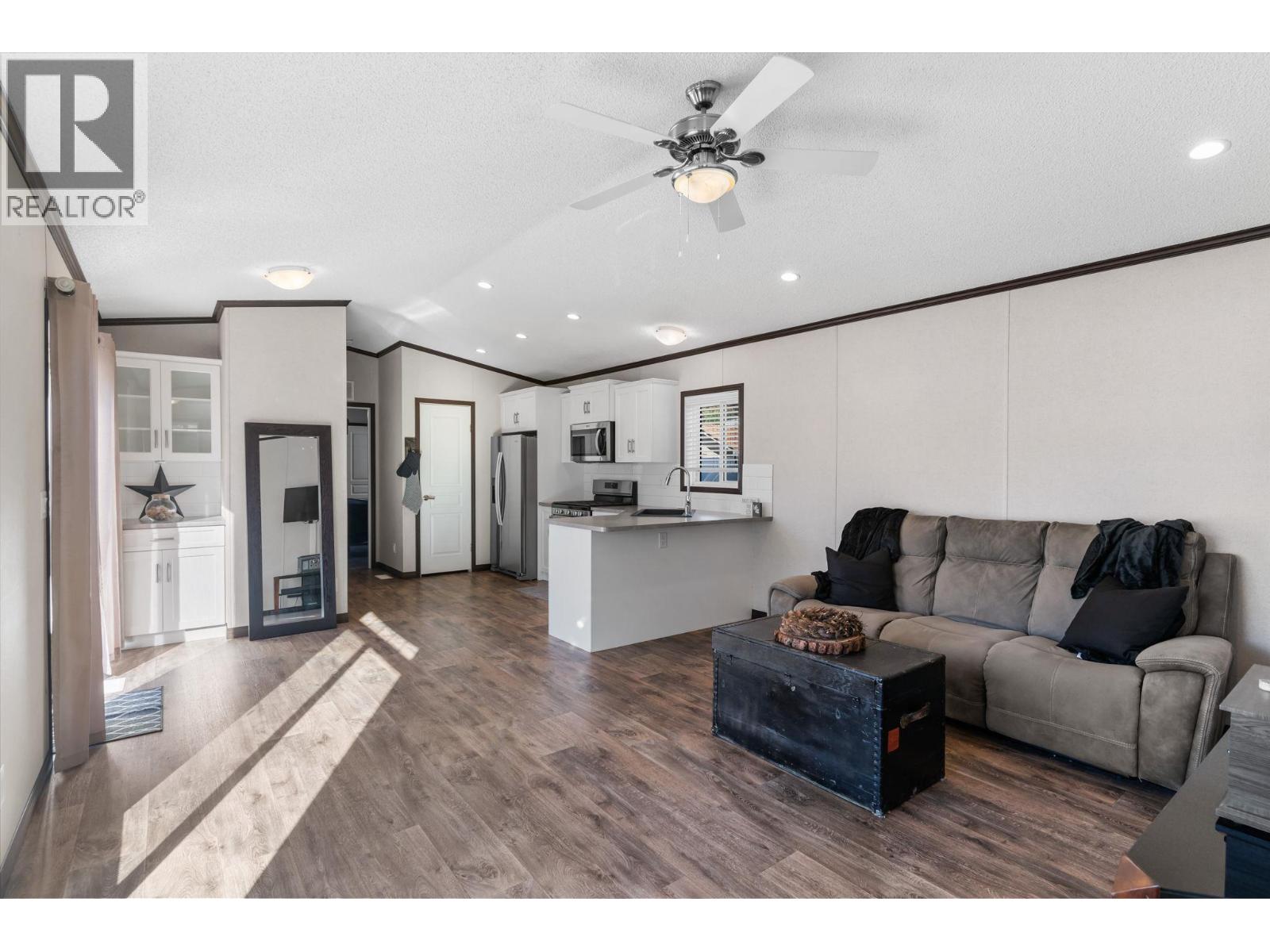 1699 Ross Road Unit# 201 Property Photo 4