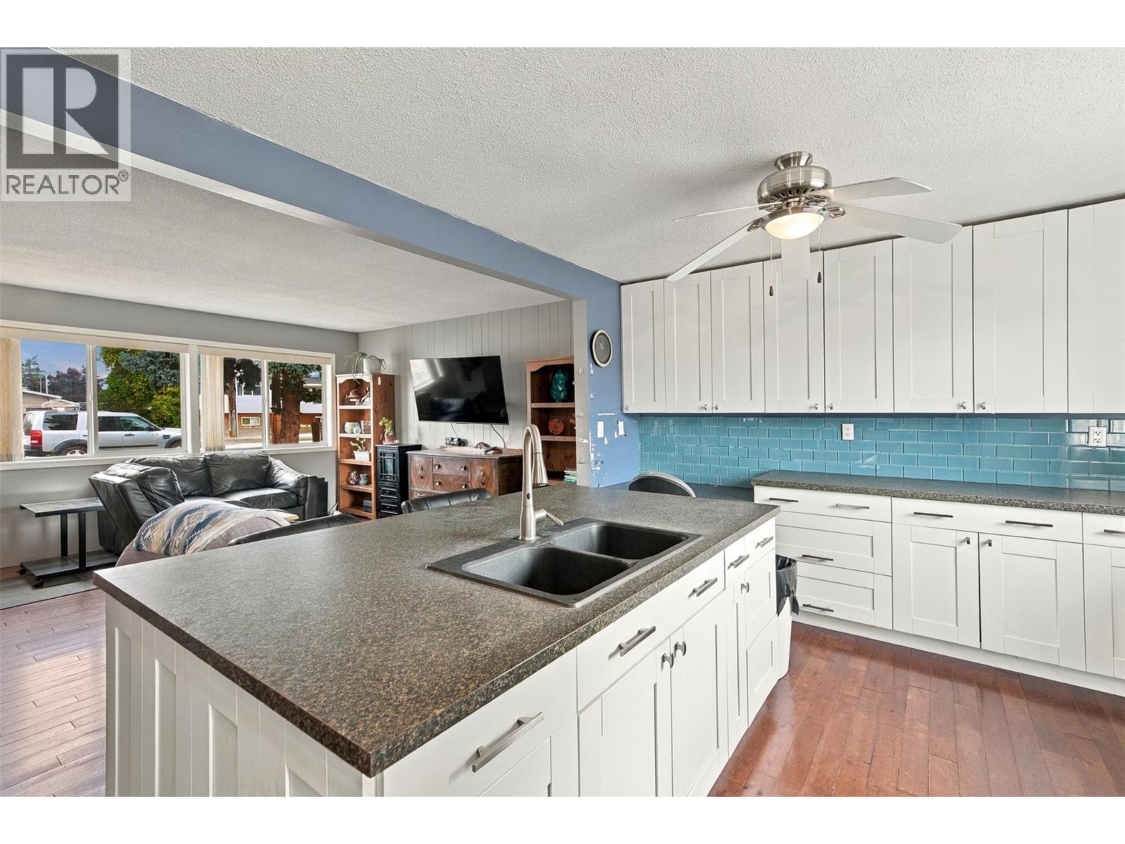 1495 Cornwall Road Property Photo 12