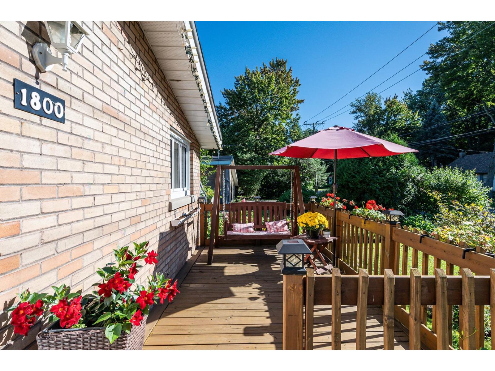 1800 Boul. Perrot Property Photo 4