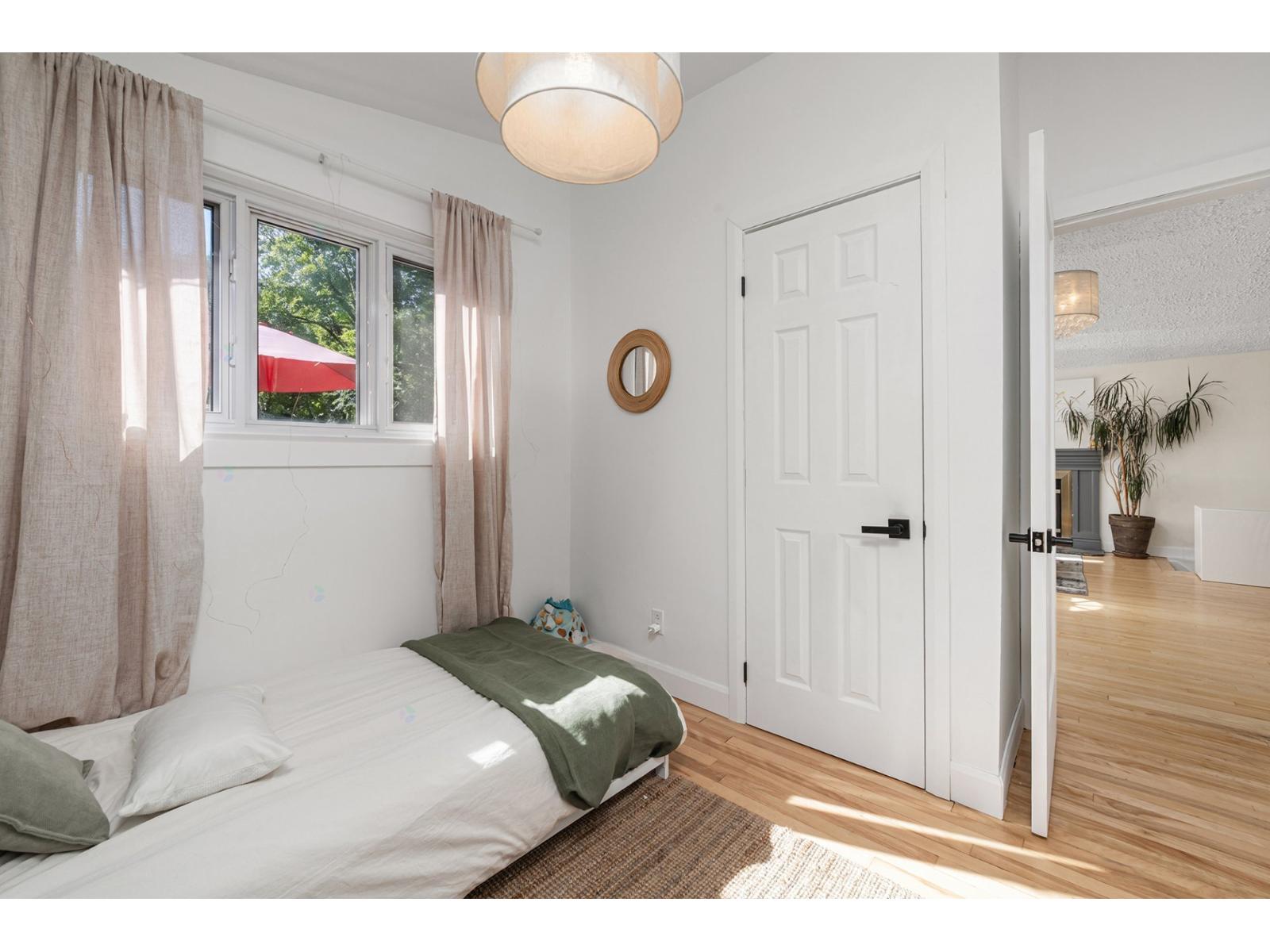 1800 Boul. Perrot Property Photo 11