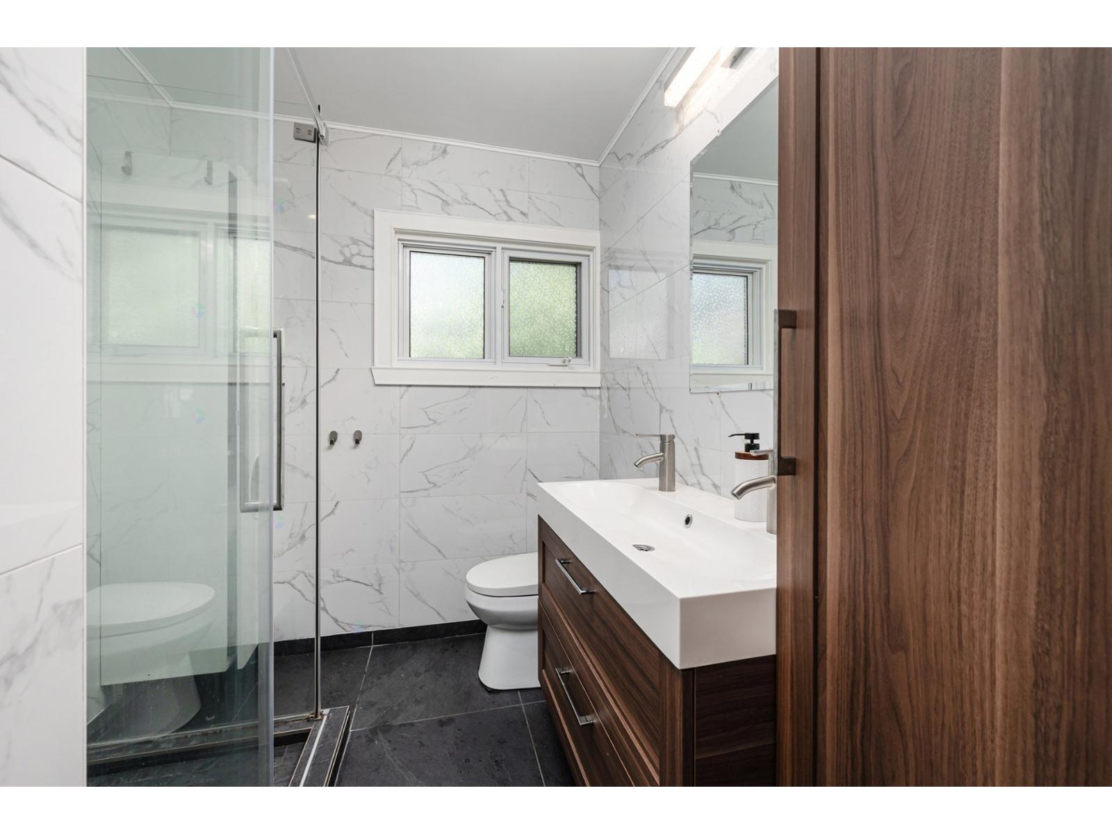 1800 Boul. Perrot Property Photo 14