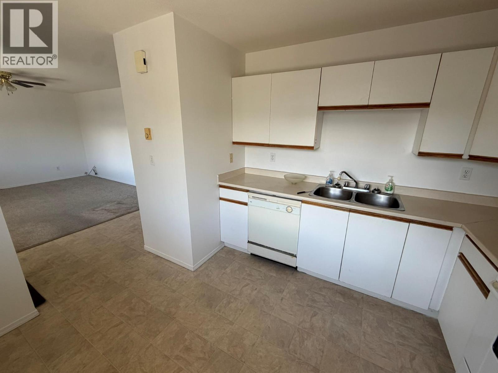 3712 24 Avenue Unit# 205 Property Photo 6