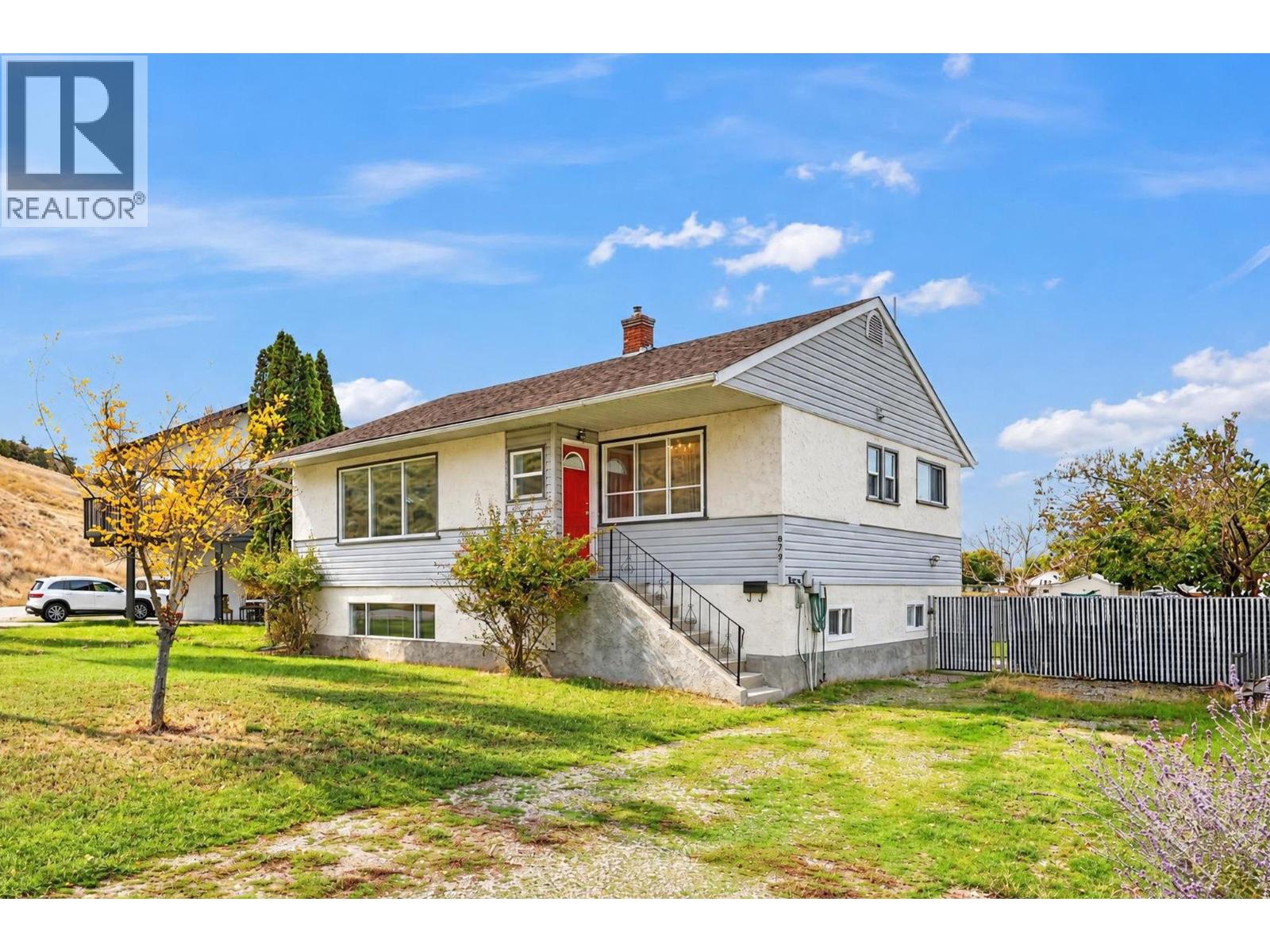 879 Trench Court Property Photo 1