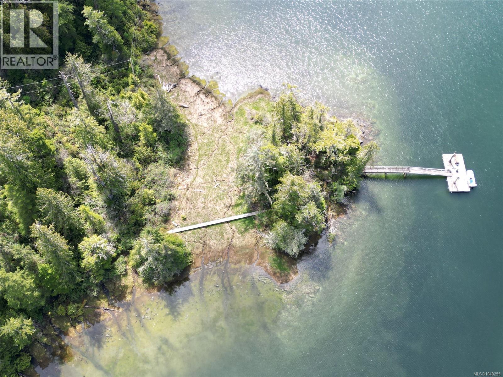 522 Burlo Island Property Photo 4