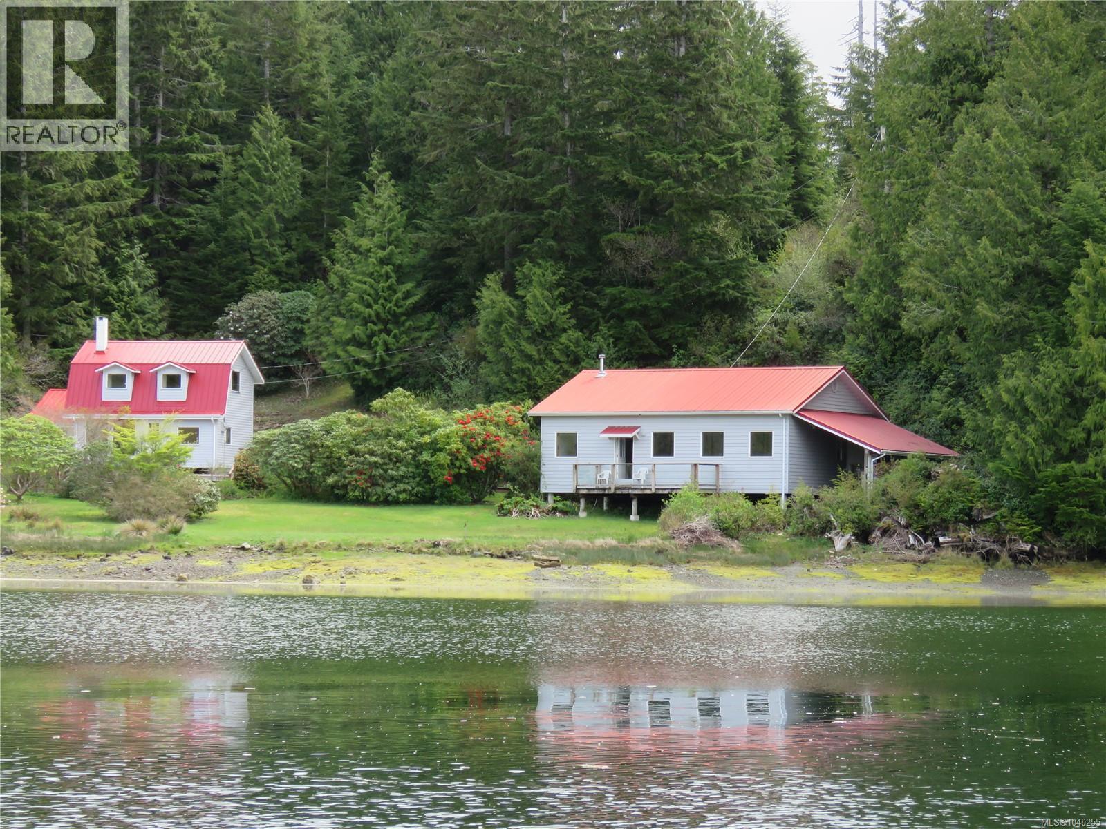 522 Burlo Island Property Photo 10