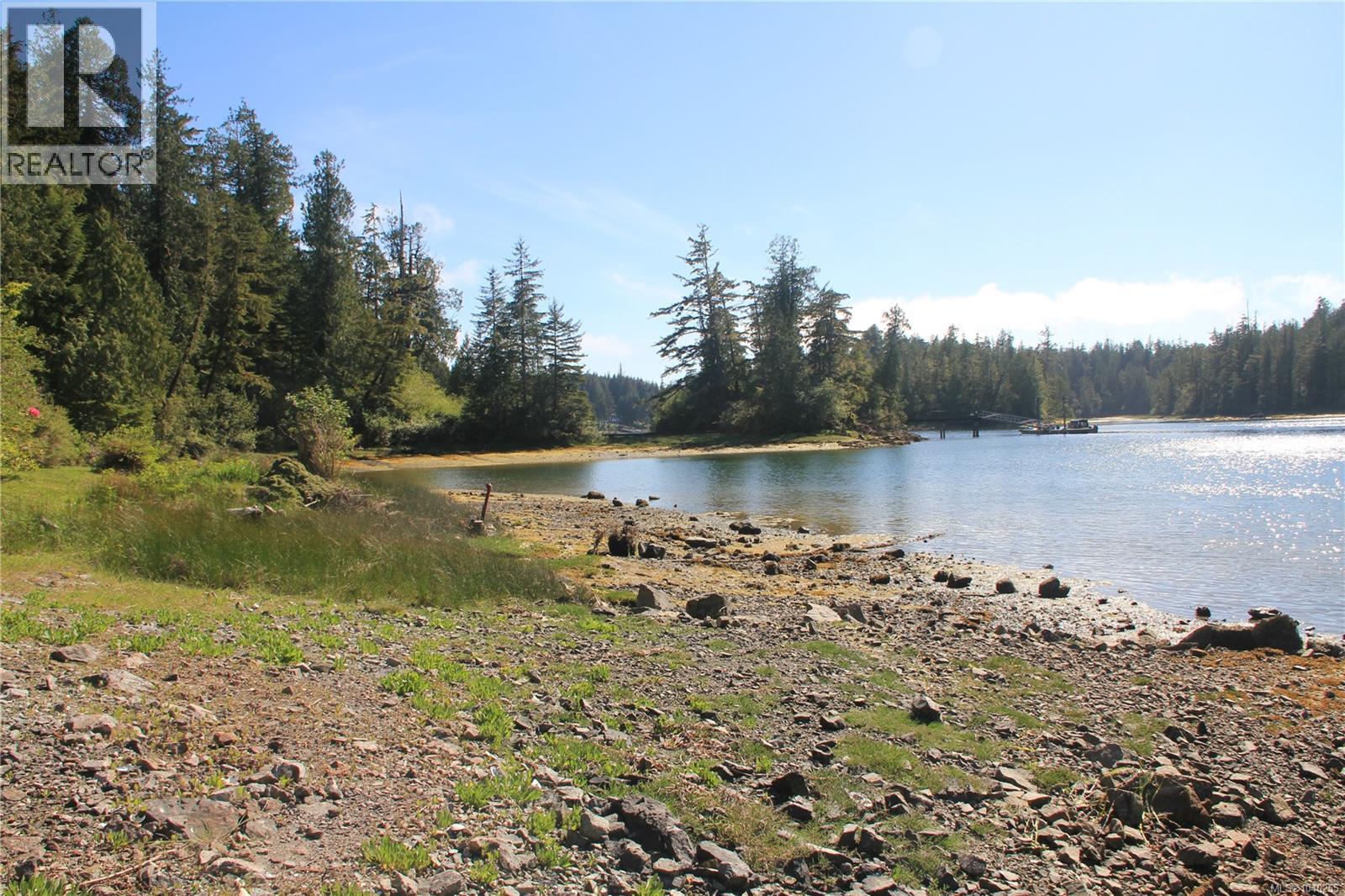 522 Burlo Island Property Photo 15