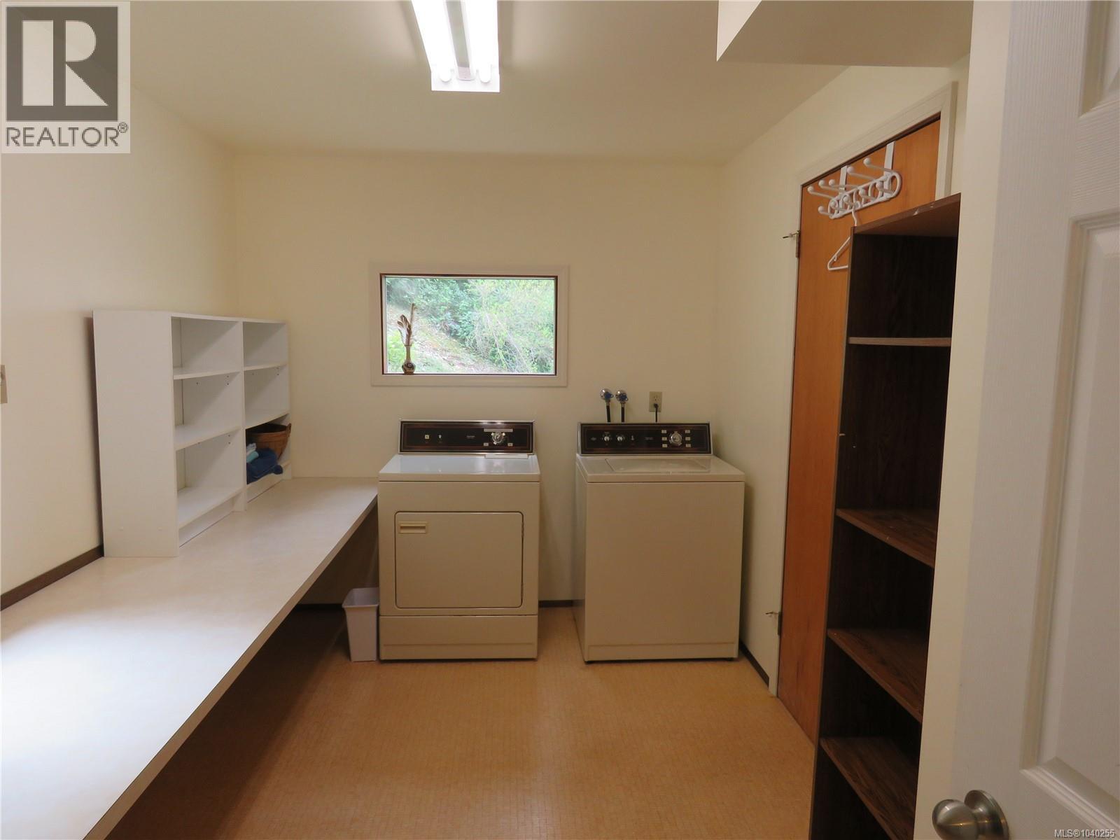 522 Burlo Island Property Photo 46