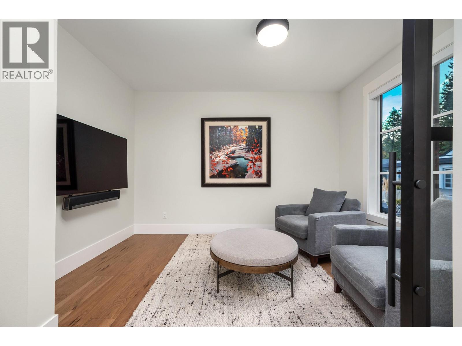 149 Diamond Way Property Photo 11
