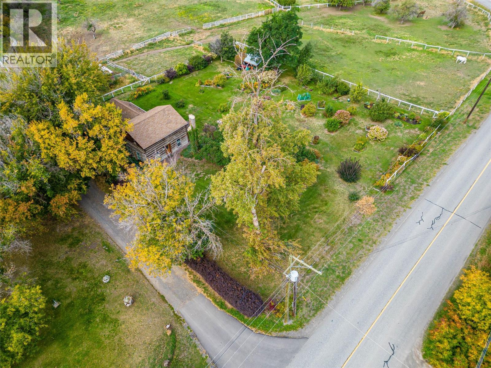 6725 Barnhartvale Road Property Photo 2