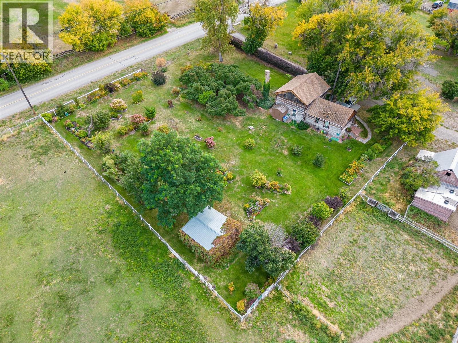 6725 Barnhartvale Road Property Photo 23