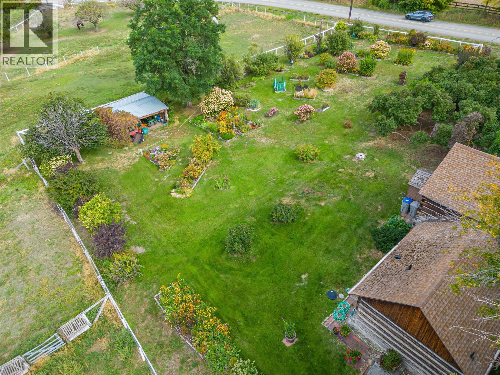 6725 Barnhartvale Road Property Photo 26