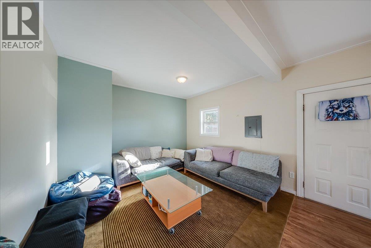 514 Davies Avenue Property Photo 16