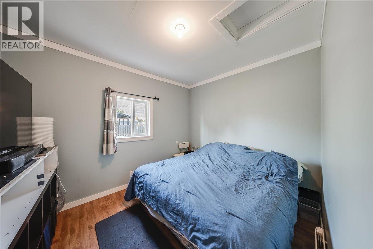 514 Davies Avenue Property Photo 27