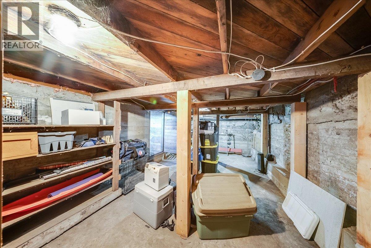514 Davies Avenue Property Photo 31