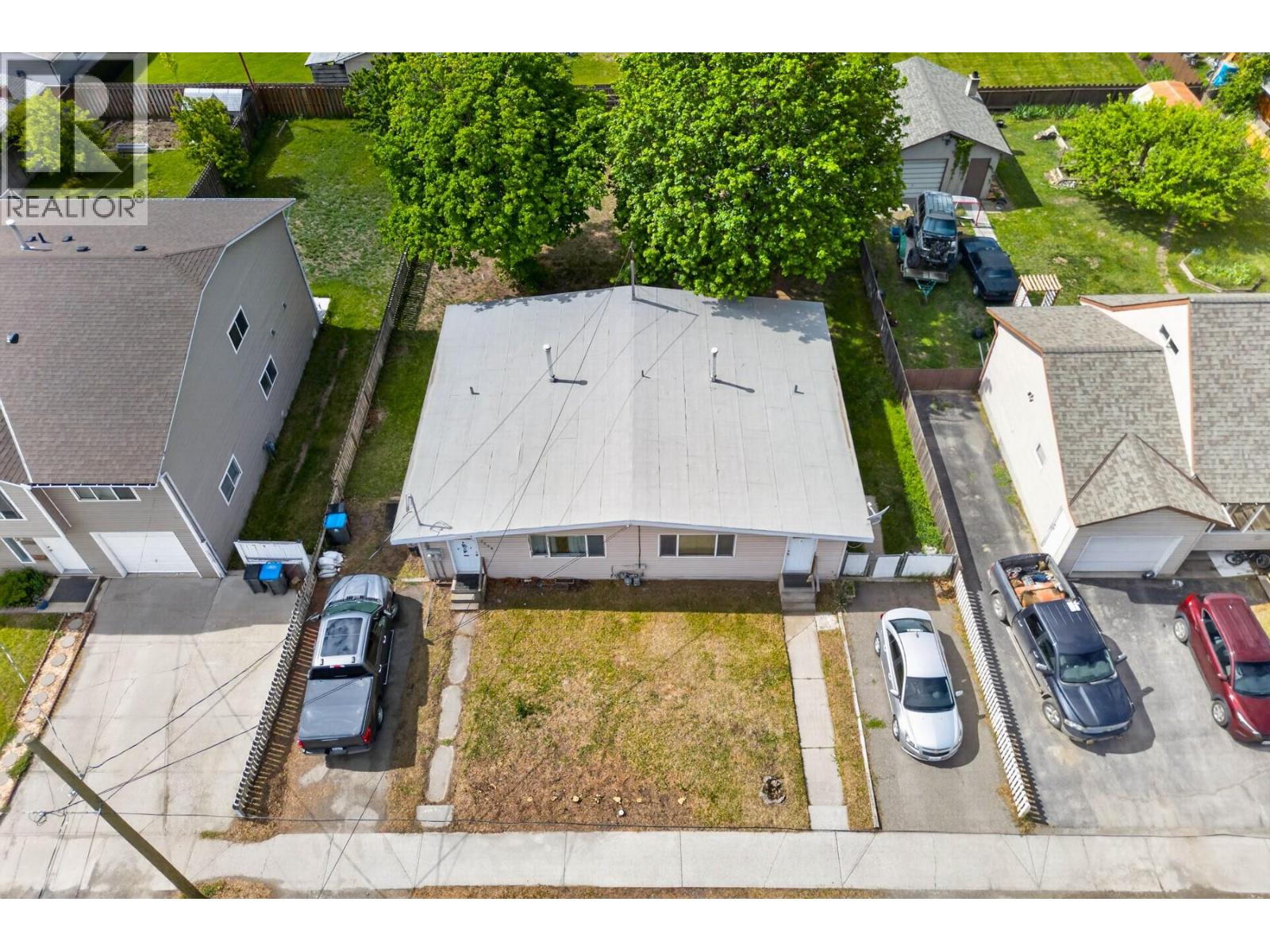 2638 Clapperton Avenue Property Photo 3