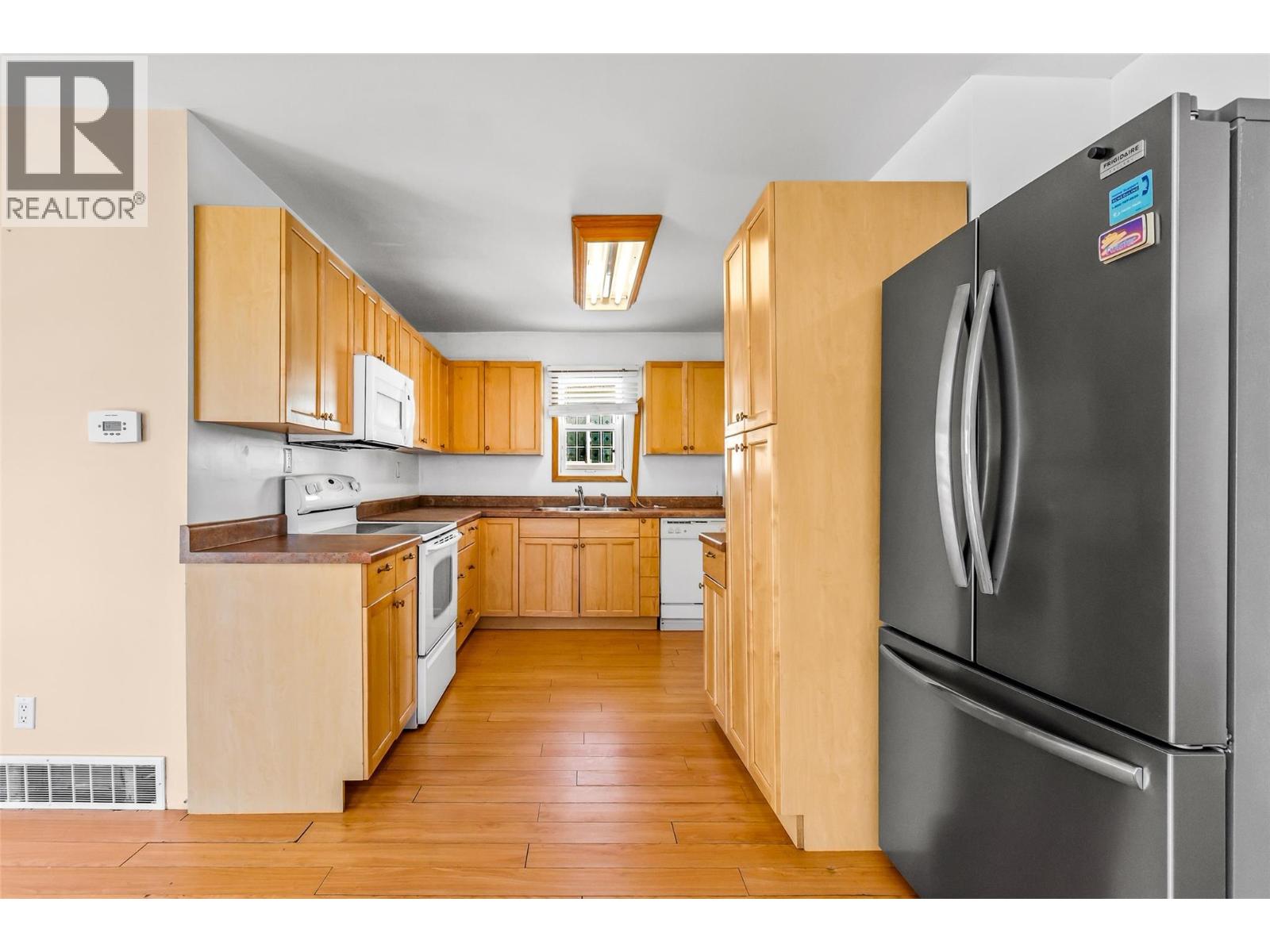 2409 Sunset Boulevard Property Photo 8