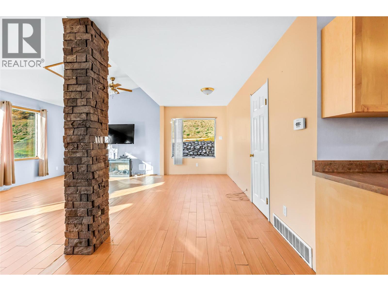 2409 Sunset Boulevard Property Photo 13