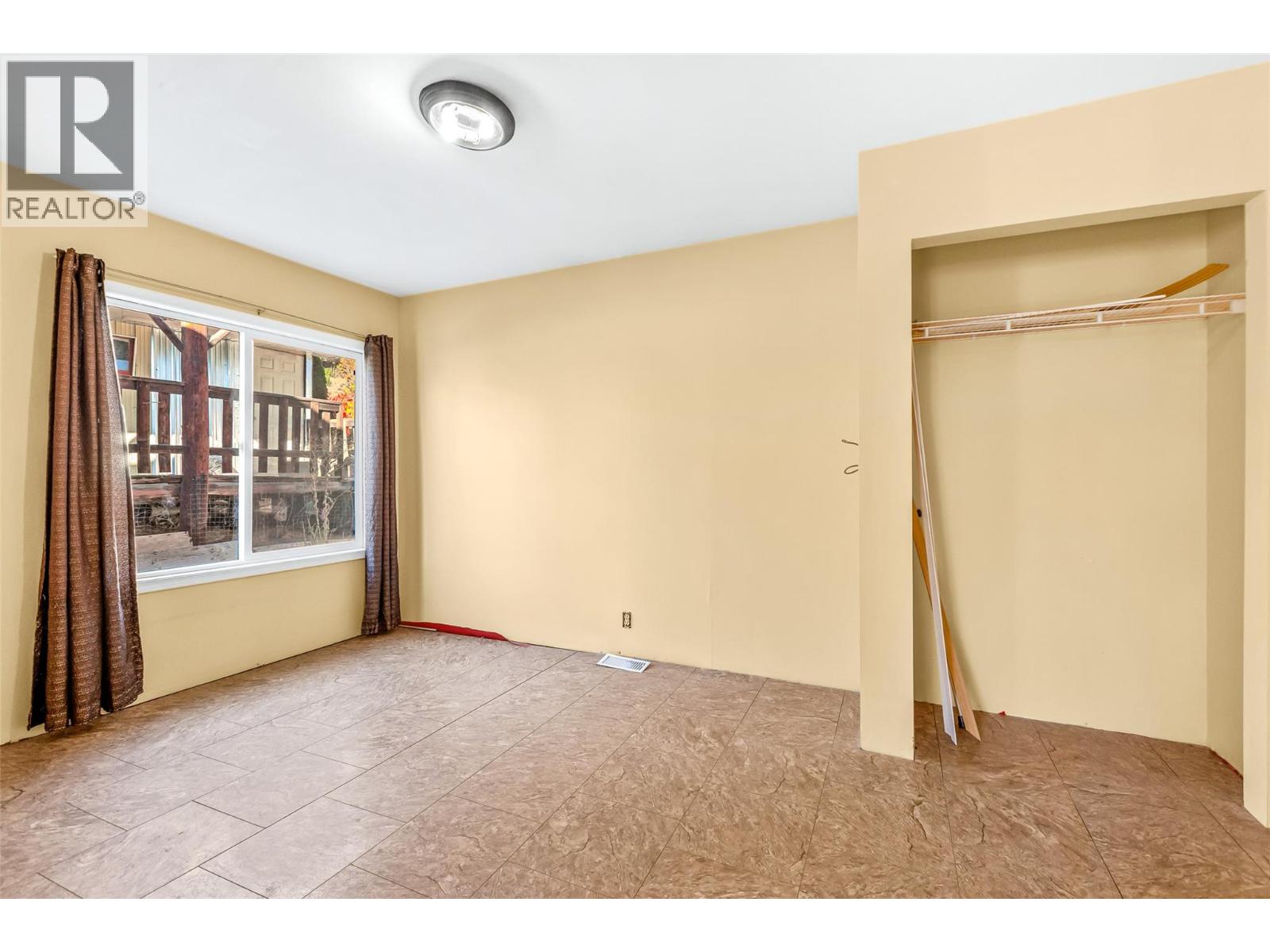 2409 Sunset Boulevard Property Photo 14