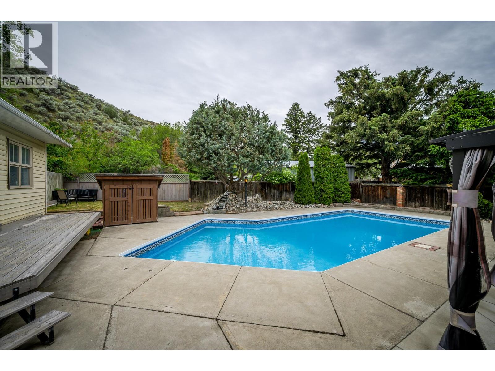 260 Miller Place Property Photo 34