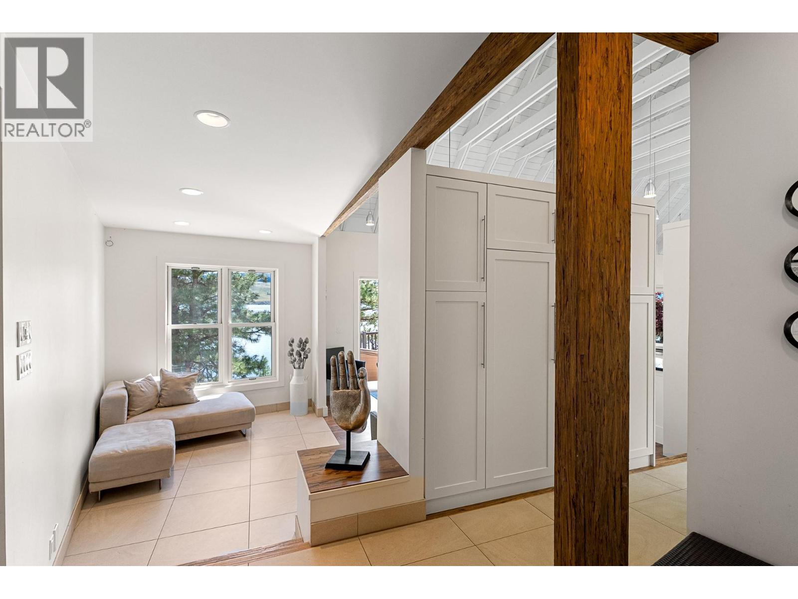 6588 Monck Park Road Property Photo 10