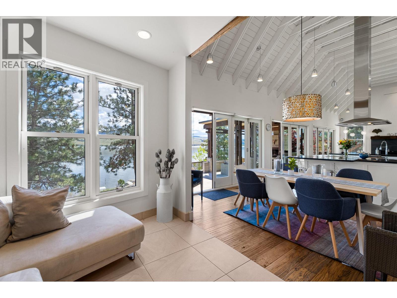 6588 Monck Park Road Property Photo 13